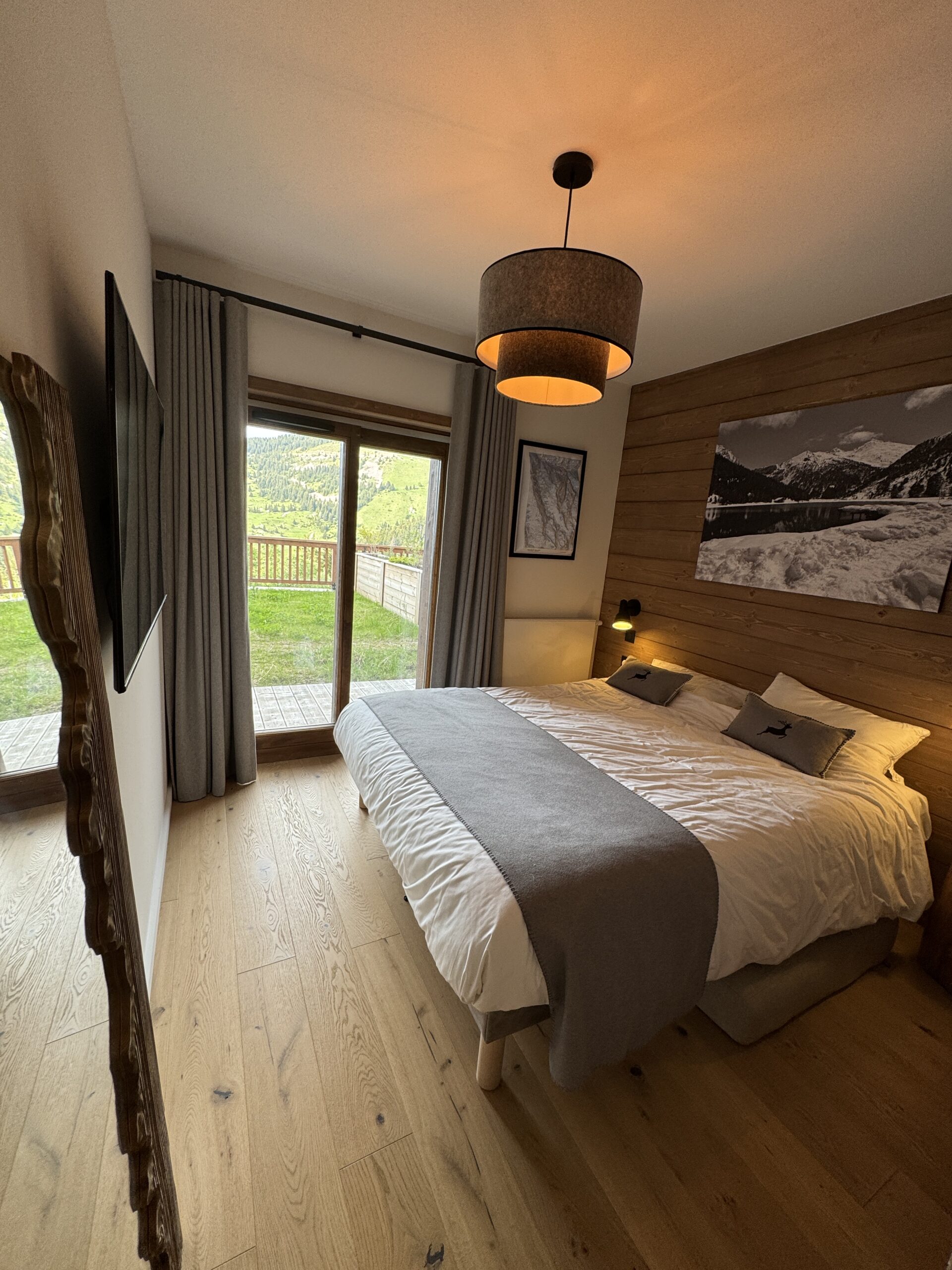 Accueil img -scaled Suite de l'Ours | Appartement Méribel Mottaret